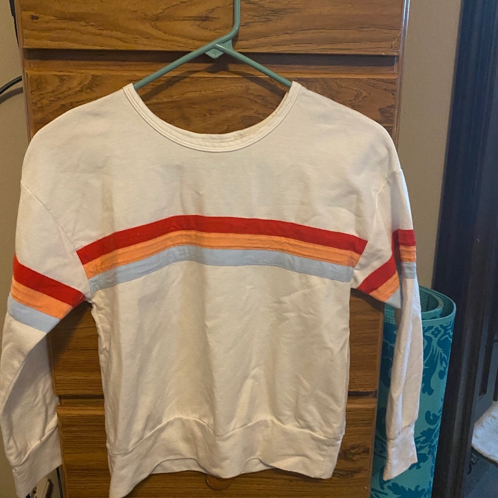 Buckle long sleeve top